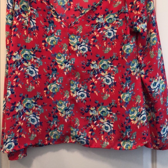 Top - Picture 2 of 4